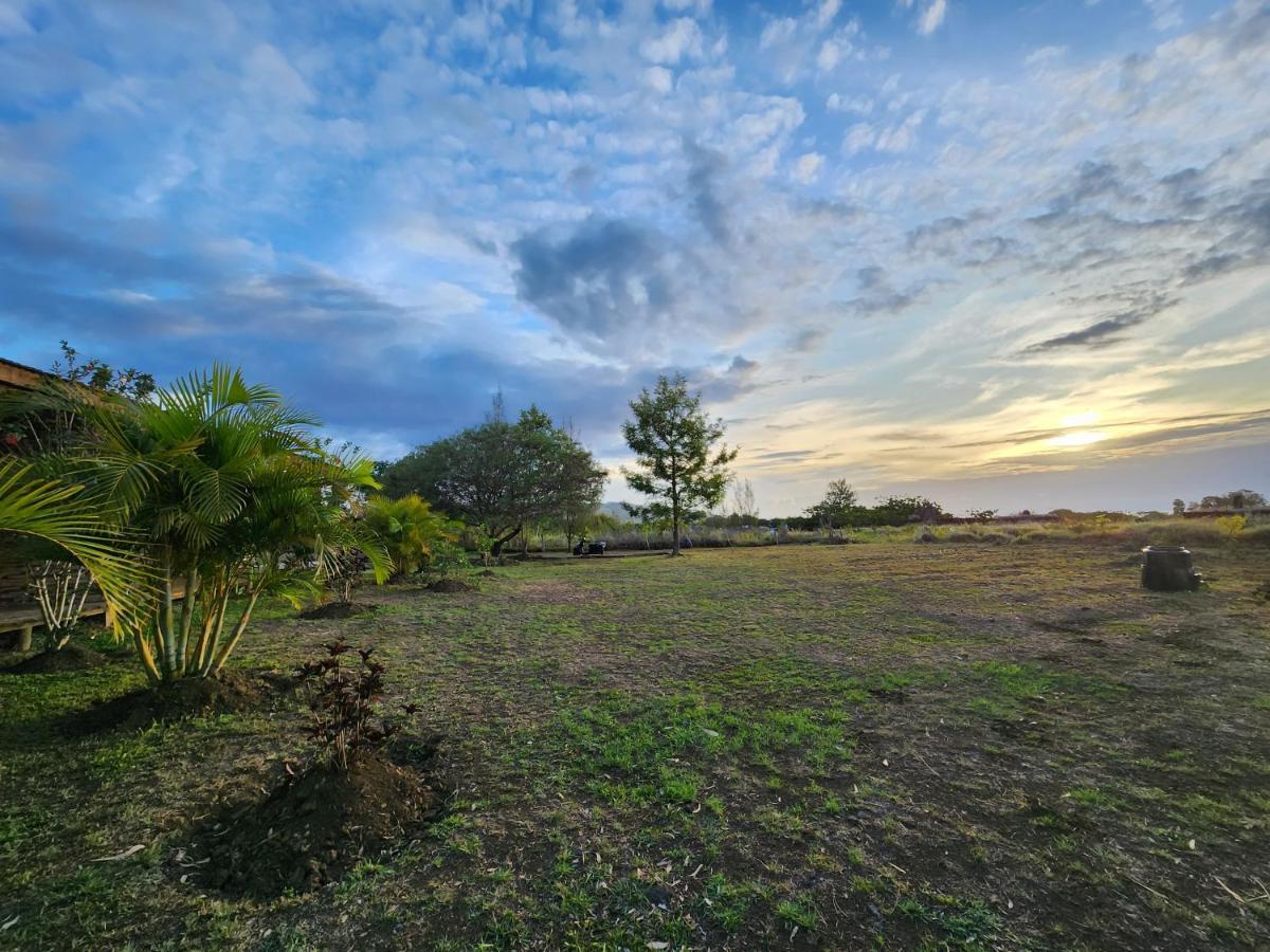 Cabanas Kainga Hanga Roa Exteriér fotografie